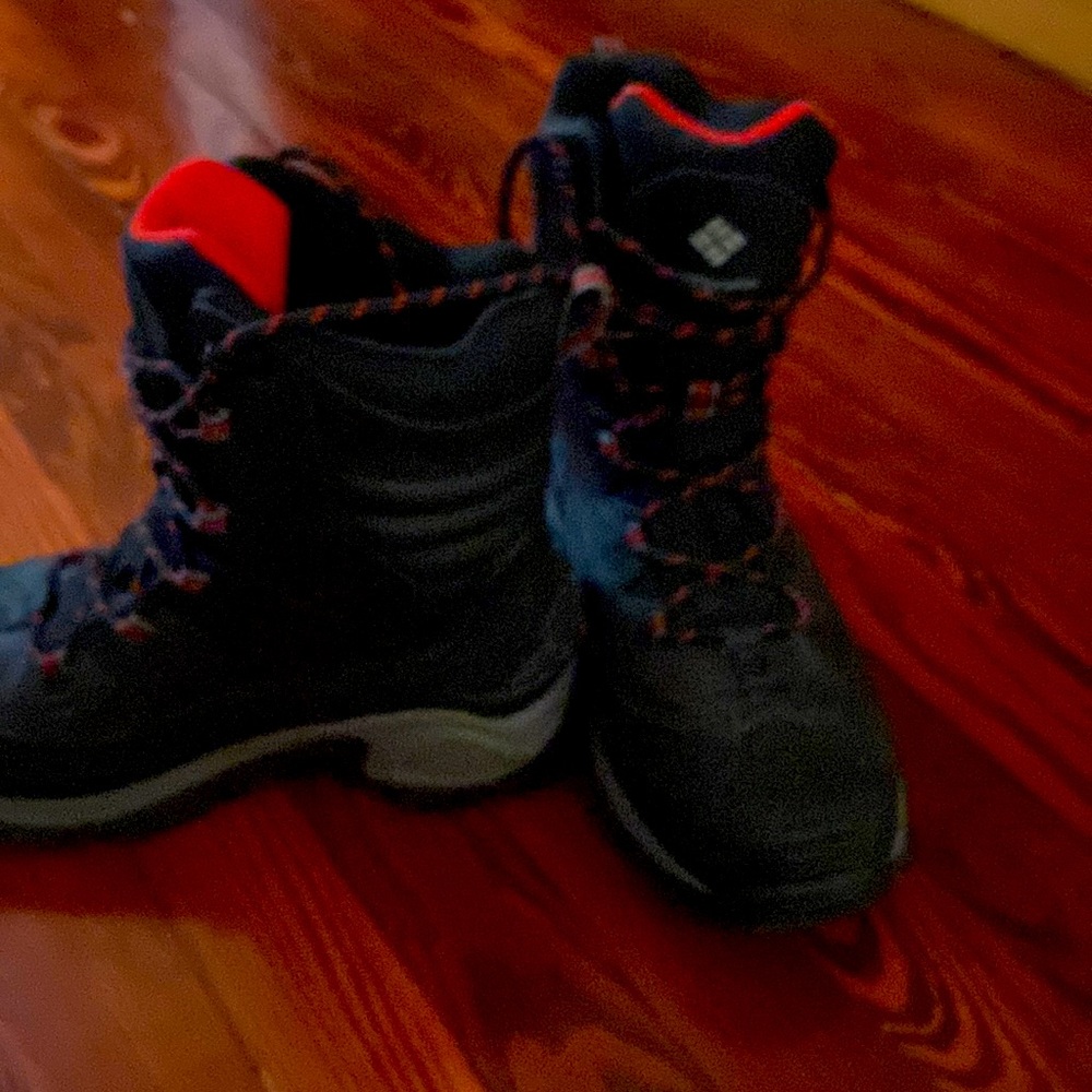 Columbia snow boots